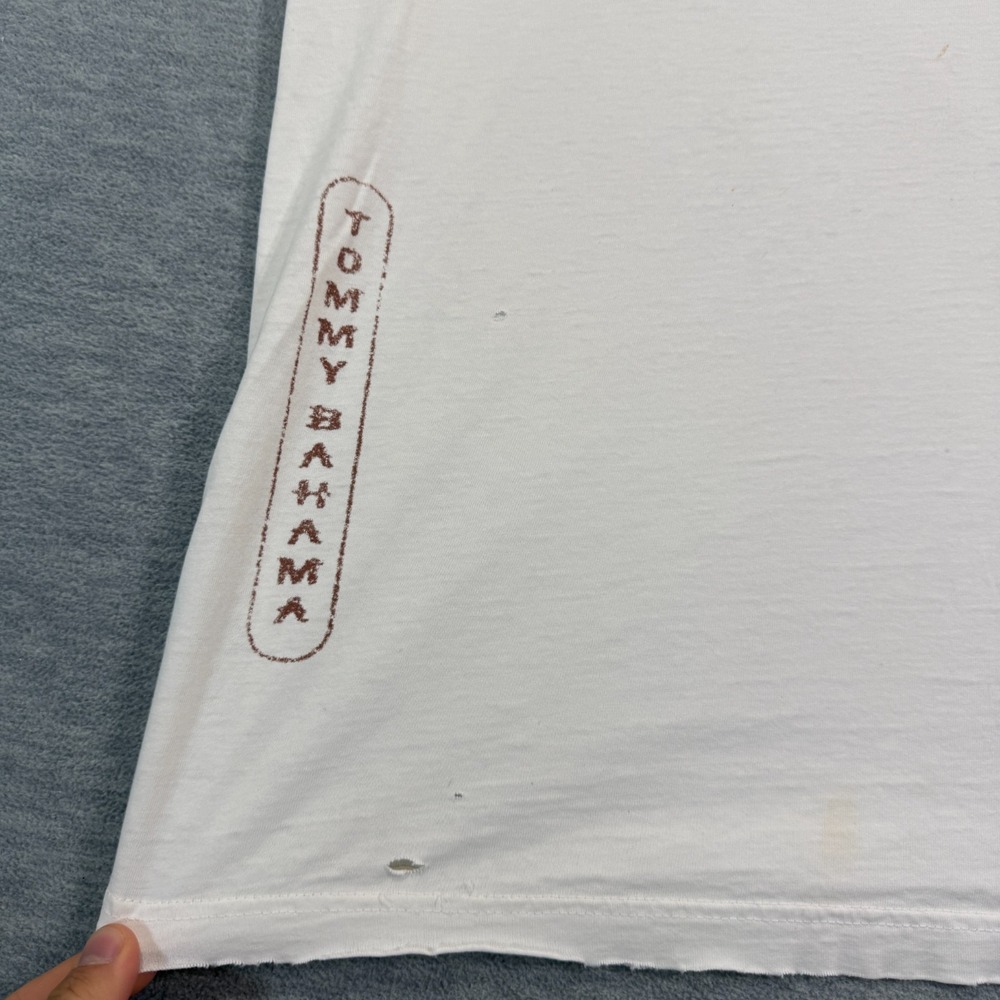 Tommy Bahama T-Shirt Men XXL‎ White Graphic Samurai Grill Master Y2K Chill Tee - Picture 3 of 7